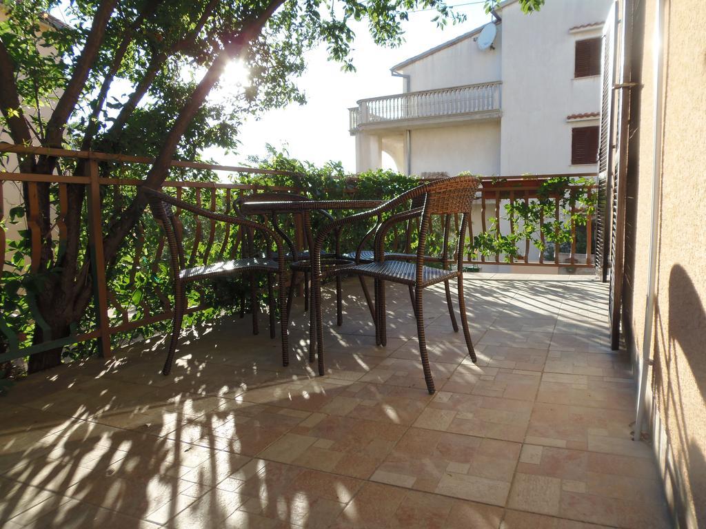 Apartments Pletikosa Brodarica  Bilik gambar